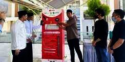 Pertama di Indonesia, ATM Sampah Dibangun di Masjid Sulsel