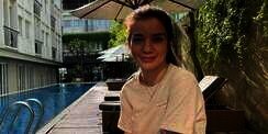 Berjemur di Pantai, Netizen Salfok Lihat Bentuk Tubuh Sheila Marcia