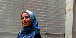 Cantik! 5 Inspirasi Gaya Kasual Tya Ariestya Saat Kenakan Hijab
