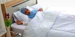 Posisi Tidur Terbaik Buat Kesehatan Kulit, Wajah Bebas Sembab Pas Bangun Pagi!