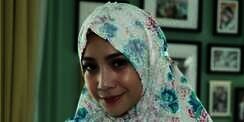 Kenakan Hijab Pink, Nagita Salah Tingkah Dipuji Raffi Ahmad