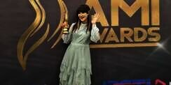 7 Potret Terbaru Ita Purnamasari, Lady Rocker yang Awet Muda di Usia 54 Tahun!