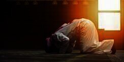 Panduan Cara Sholat Tarawih Sendiri, Dikerjakan Berapa Rakaat?