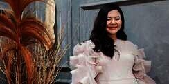 Lama Tak Muncul Di Layar Kaca, Inilah Potret Terbaru Eriska Rein yang Sedang Hamil Anak Kedua!