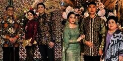 7 Potret Rumah Mertua Artis &lsquo;Sultan&rsquo;, Milik Orangtua Reino Barack & Syahrini Istana di Atas Awan