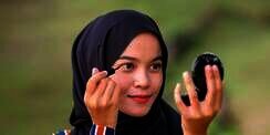 Tips dan Trik Wing Eyeliner Sempurna untuk Mata Double Eyelid