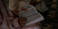 Kandungan dan Keistimewaan Surat Al Qalam, Pengingat untuk Menghindari Sifat-sifat Tercela