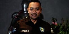 8 Potret Lawas Ahmad Sahroni, Dulu Tukang Semir Sepatu Kini Jadi Crazy Rich Tanjung Priok!