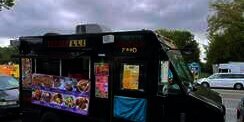 Intip Menu Food Truck Nasi Padang di Washington