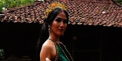 Perankan Tokoh Badarawuhi KKN di Desa Penari, Aulia Sarah Ngaku Didatangi Jam 3 Pagi