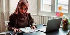 Tips Mencegah Dampak Buruk Duduk Terlalu Lama Selama WFH