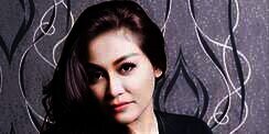 Tetap Cantik dan Awet Muda! 5 Potret Virnie Ismail di Usia 42 Tahun