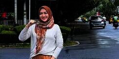Indriani Mantan Istri Sahrul Gunawan Pamer Foto Bareng Bule Ganteng, Sosoknya Bikin Penasaran