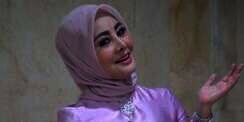 Masih Ingat Cici Paramida yang 13 Tahun Menjanda? Kini Punya Pacar Berondong dari Arab!