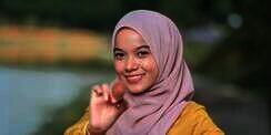 Rahasia Makeup Artist Bikin Riasan Natural Selebritis