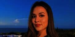 Raisa Tampil Flawless Hasil Makeup Sendiri di Pesta Ulang Tahunnya