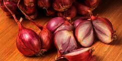 Ternyata Begini Cara Benar Iris Bawang Biar Aromanya Keluar