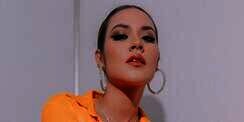 Penampilan Glamor Raisa Andriana Pakai Dress Off Shoulder