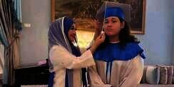Potret Paramitha Rusady Dampingi Anak Wisuda Lulus SMP, Kompak Kenakan Busana Serasi 