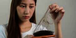 Terlihat Trendy tapi 3 Gaya Rambut Ini Bisa Sebabkan Rambut Rontok