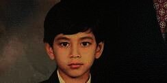 Anak Kecil Berwajah Ganteng Ini Sekarang Menjelma Jadi Artis dan Pengusaha Sukses, Tebak Siapa?
