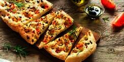 Cara Membuat Focaccia, Roti Pipih Asal Italia