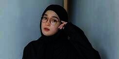 Penampilan Ririe Fairus Makin Cantik dan Memesona, Tuai Pujian