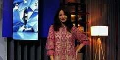 Enzy Storia Tampil Bak Barbie Hidup dengan Makeup Simpel