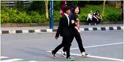 Curi Perhatian Netizen, Intip Gaya 4 Remaja yang Viral Berkat Citayam Fashion Week
