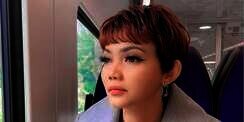 Rina Nose Potong Rambut Sendiri, Hasilnya Mengejutkan