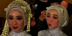 MUA Buat Transformasi Makeup, Warganet Salfok dengan Gaya Makan Pengantinnya