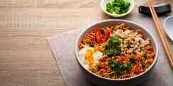 Apa Produk Mi Instan Pertama di Indonesia, Supermi atau Indomie?