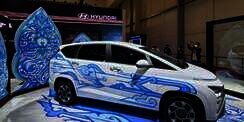 Penampakan Body Hyundai Stargazer Bermotif Gunungan dan Batik Mega Mendung