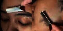 MUA Cukur Bulu di Wajah Klien, Hasil Makeupnya Bikin Pangling