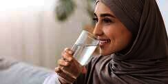 1 dari 4 Orang Dewasa Belum Cukup Minum Air, Hati-Hati Efek Buruk Dehidrasi!