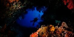 Ide Travel Seru di Desa Wisata Pulau Kolorai, Ada Bangkai Kapal Perang Perang Dunia II!