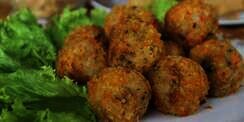 Resep Bola Sayur Simpel, Bisa untuk Bekal Si Kecil