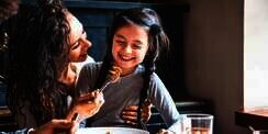 Restoran Ini Kenakan Biaya untuk Tamu yang Anaknya Berisik