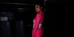 Potret Marion Jola Nyanyi Bak Biduan Dangdut, Ajak Penonton Ambyar Bareng!
