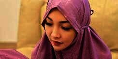 AKP Rita Yuliana Unggah Foto Pakai Mukena, Netizen Ramai-Ramai Ingin Jadi Imam Sholat