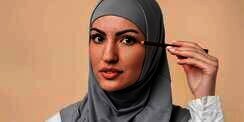 Trik Rias Mata dengan Gaya Elegan Hanya Dengan 2 Produk Makeup