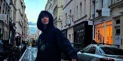 Pesona Cha Eun Woo di Paris, Menawan di Segala Situasi