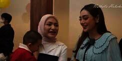 Celine Evangelista Larang Nathalie Holscher Cari Pasangan Seperti Marshel Widianto: `Jangan Deh, Tiap Minggu ke Dokter`
