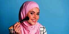 Trik Harus Tetap Memakai Makeup Padahal Jerawat Sedang Meradang