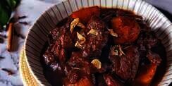 Manjakan Lidah dengan Semur Daging Khas Betawi