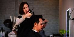 Tunggu 20 Tahun, Tamu Salon di Jepang Akhirnya Lega Aturan Potong Rambut Tanpa Ngobrol Berlaku Tetap