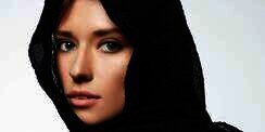 Gunakan Eyeliner di Bawah Mata Agar Riasan Terlihat Lebih Bold