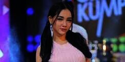 Potret Lala Widy, Pernah Bikin Panggung Roboh karena Orang Satu RT Naik Panggung Bareng Buat Nyawer