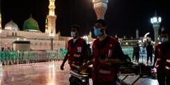 Ketubah Pecah Saat Ibadah, Jemaah Bumil Melahirkan di Masjid Nabawi