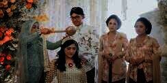 Cuitan Jadul Adik Erina Gudono Berdoa Sang Kakak Jadi Menantu Jokowi: `Jadi Beneran`